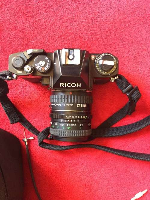 CAMERA - VINTAGE RICOH KR-5 SUPER DIM 110X75X70MM