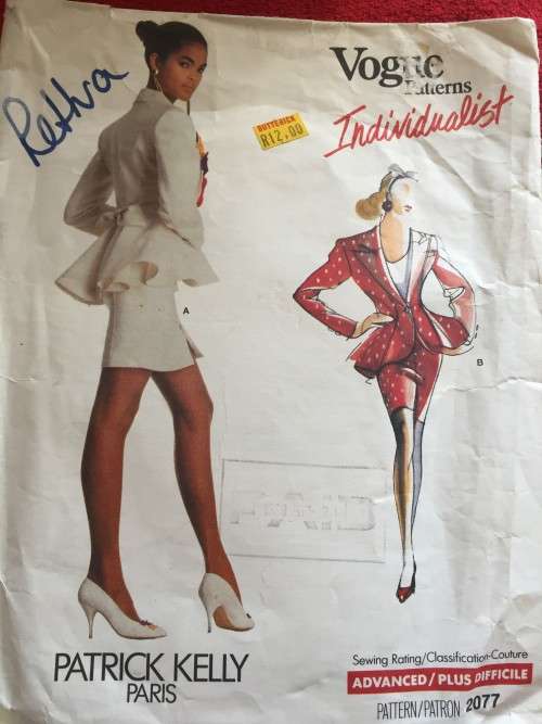 PATTERN VOGUE 2077 (PATRICK KELLY) - JACKET AND SKIRT (SIZE 6-8-10)