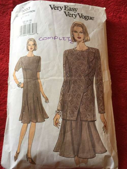 PATTERN VOGUE 9037 (COMPLETE) - JACKET & DRESS (SIZE 12-14-16)