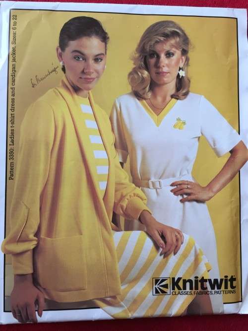 PATTERN KNITWIT 3350 (UNUSED) - LADIES T-SHIRT DRESS AND CARDIGAN JACKET (SIZE 6-22)