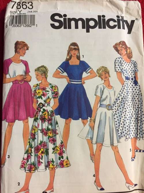 PATTERN SIMPLICITY 7863 (UNUSED) - DRESSES WITH NECKLINE VARIATIONS (SIZE 18-22) BIG SIZE