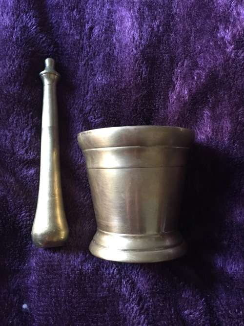 BRASS MORTAR & PESTLE (1,6KG, 11CM)