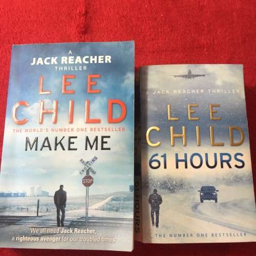 BOOKS (2) - JACK REACHER THRILLER: MAKE ME/ 61 HOURS: LEE CHILD