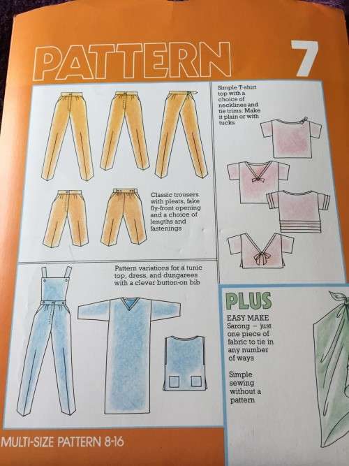 PATTERN MAKE IT EASY 7 - DUNGAREE, SARONG, TSHIRT WITH VARIATIONS ETC (SIZE 8-16)