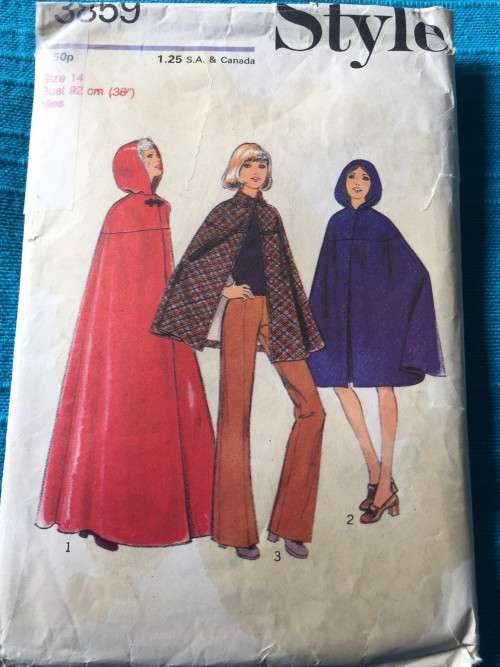 PATTERN STYLE 3859 (VINTAGE)(COVER GOT MARKS ON IT) - CAPE IN 3 LENGTHS (SIZE 14)