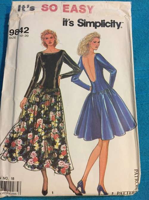 PATTERN SIMPLICITY 9842 (UNUSED) - DRESSES (SIZE 10-20)
