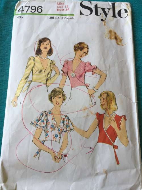 PATTERN STYLE 4796 - WRAP-TOPS (SIZE 12)