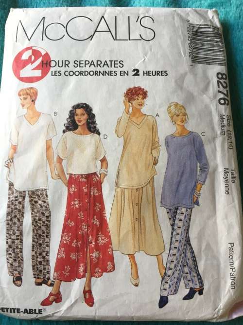 PATTERN MCCALL`S 8276 - TUNIC OR TOP, PULL-ON PANTS and SKIRT (SIZE 12-14)