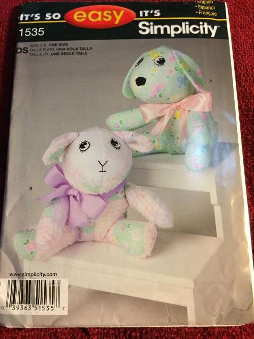 PATTERN SIMPLICITY 1535 (UNUSED) - 2 PATTERN PIECE ANIMALS