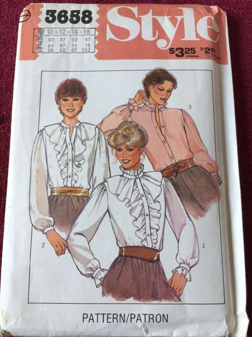 PATTERN STYLE 3658 (UNUSED) - BLOUSES (SIZE 10-12-14-16)