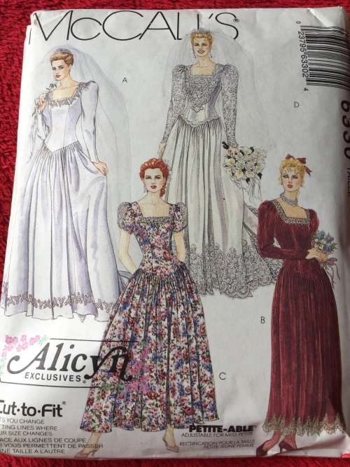 PATTERN MCCALL`S 6330 (ALICYN) - BRIDAL GOWNS/ BRIDESMAIDS DRESSES (SIZE 10)