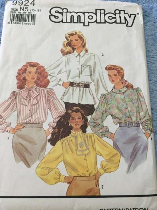 PATTERN SIMPLICITY 9924 - BLOUSES (SIZE 10-18)