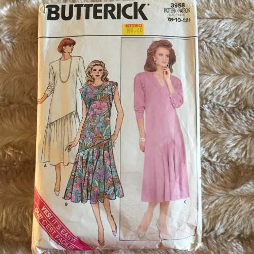 PATTERN BUTTERICK 3958 - DRESS (SIZE 8-10-12)