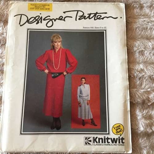 PATTERN KNITWIT 640 (UNUSED) - DRESS HIGH SHAPED COLLAR (SIZE 6-22)