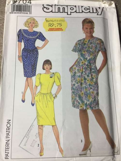 PATTERN SIMPLICITY 9704 (UNUSED) - KNEE LENGTH DRESS (SIZE 14-22) BIG SIZE