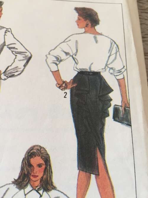 PATTERN SIMPLICITY 8183 (UNUSED) - BEAUTIFUL SKIRT VARIATIONS (SIZE 10-12-14)