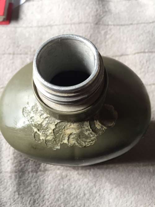 MILITARIA: SADF WATER BOTTLE IN COVER ALSO WITH CLIPS (AS PER PICS)
