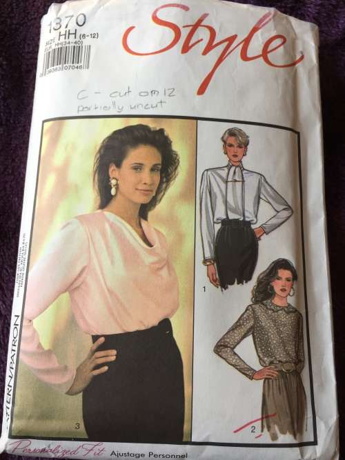 PATTERN STYLE 1370 (COMPLETE, CUT ON 12) - BEAUTIFUL BLOUSES (SIZE 6-12)