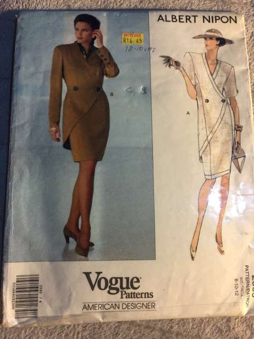 PATTERN VOGUE 2595 (ALBERT NIPON)(COMPLETE, CUT ON 8) - BEAUTIFUL ELEGANT DRESS (SIZE 8)