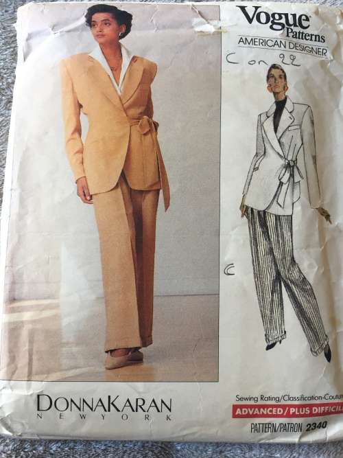 PATTERN VOGUE 2340 (DONNAKARAN)(COMPLETE, CUT ON 22) - STUNNINGJACKET/PANTS (SIZE 18-20-22)