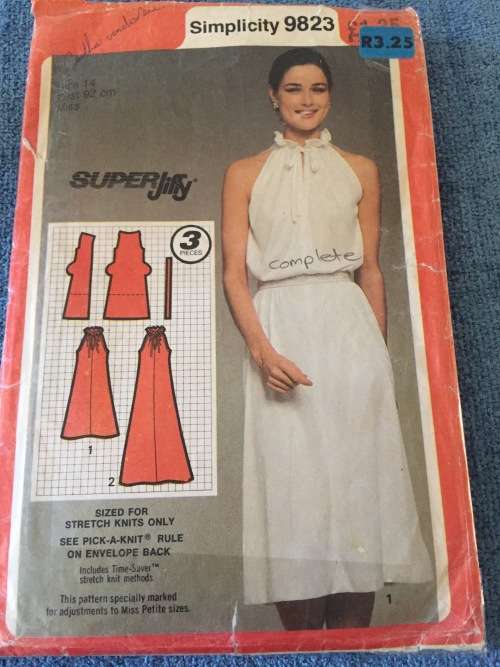 PATTERN SIMPLICITY 9823 (VINTAGE)(COMPLETE) - LOVELY PULLOVER DRESS (SIZE 14)