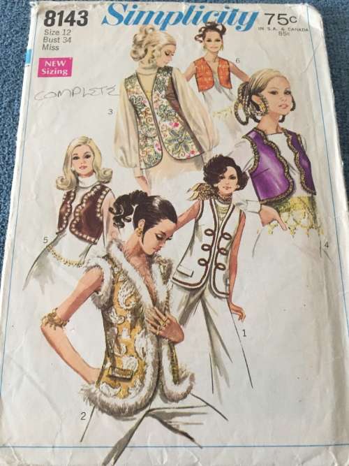 PATTERN SIMPLICITY 8143*1969 (VERY VINTAGE)(COMPLETE) - BEAUTIFUL SETS OF VESTS (SIZE 12)
