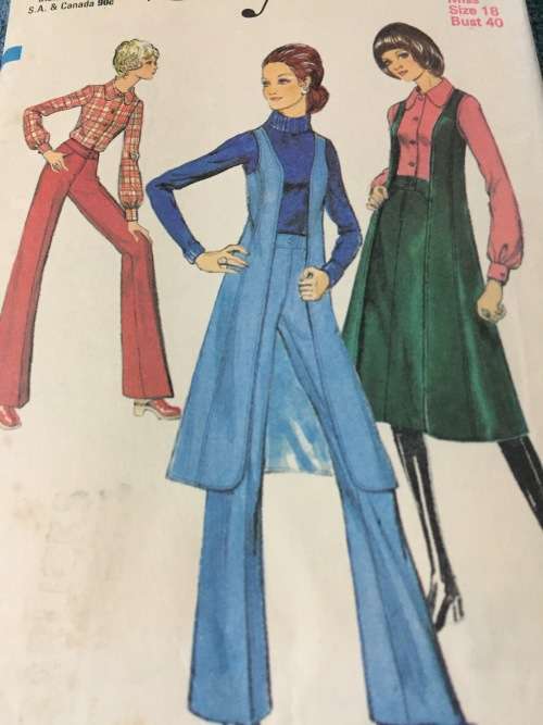 PATTERN STYLE 3041*1970 (VINTAGE)(NEAT) - BLOUSE,SKIRT,PANTS,SLEEVELESS CARDIGAN (SIZE 18)