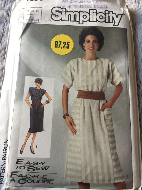 PATTERN SIMPLICITY 7553 (VINTAGE)(UNUSED) - PULLOVER DRESS and SASH (SIZE 16-18-20)