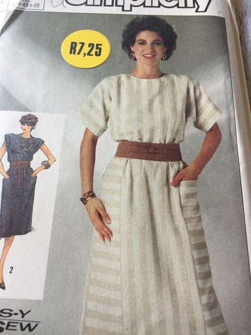 PATTERN SIMPLICITY 7553 (VINTAGE)(UNUSED) - PULLOVER DRESS and SASH (SIZE 16-18-20)