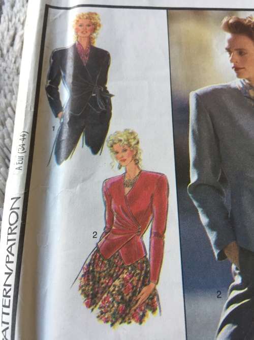 PATTERN STYLE 1786 (UNUSED) - BEAUTIFUL JACKET/TOP (SIZE 8-18)