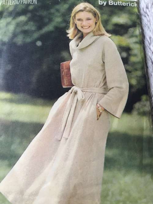 PATTERN SEE and SEW 5830 (VINTAGE) - DRESSES (SIZE SMALL)