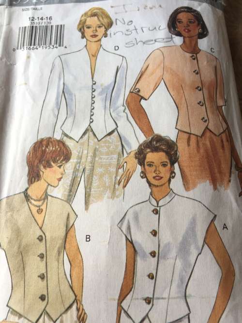PATTERN BUTTERICK 3510 (NO INSTRUCTION SHEET) - TOPS (SIZE 12-14-16)
