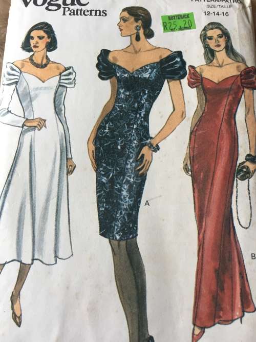 PATTERN VOGUE 7958 - SPECIAL OCCASSION DRESSES (SIZE 12-14-16)