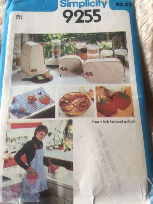 PATTERN SIMPLICITY 9255 - KITCHEN APPLIANCE COVERS SEE PICS