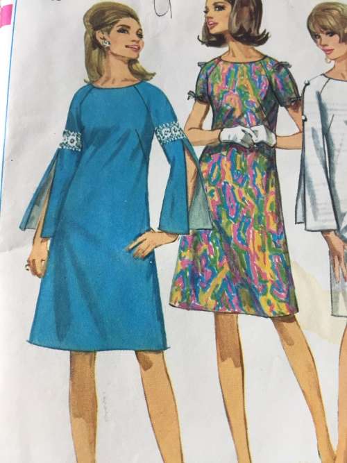 PATTERN SIMPLICITY 7006*1967 (UNUSED) - DRESS VARIATIONS (SIZE 18)