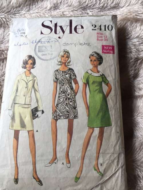 PATTERN STYLE 2410 (VERY VINTAGE)(COMPLETE) - DRESS DETACHABLE COLLAR,JACKET (SIZE 12)