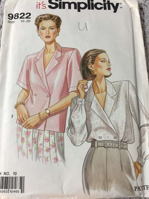 PATTERN SIMPLICITY 9822 (UNUSED) - BLOUSES (SIZE 10-20)