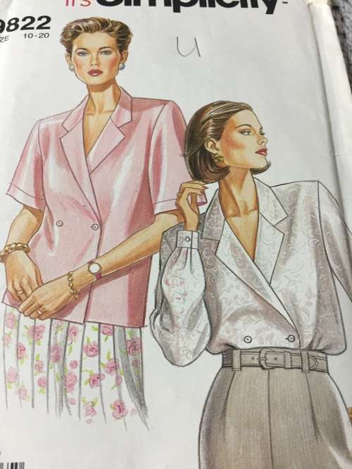 PATTERN SIMPLICITY 9822 (UNUSED) - BLOUSES (SIZE 10-20)