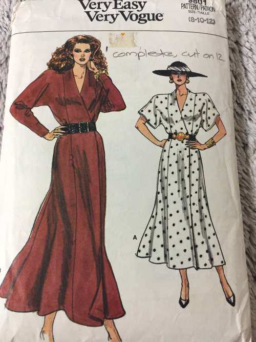 PATTERN VOGUE 9801 (COMPLETE, CUT ON 12) - DRESSES (SIZE 8-10-12)