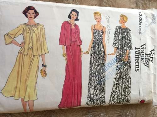 PATTERN VOGUE 9802 (VINTAGE, COMPLETE) - DRESS,JACKET,COAT (SIZE 12)
