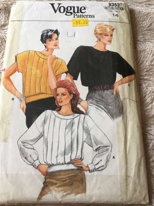 PATTERN VOGUE 9353 (UNUSED) - BLOUSE VARIATIONS (SIZE 14)