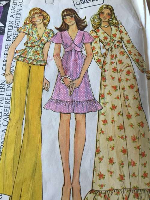 PATTERN MCCALL`S 4028 (VERY VINTAGE, UNUSED) - DRESSES OR TOPS (SIZE 12)