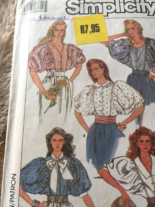 PATTERN SIMPLICITY 8496 (COMPLETE) - BEAUTIFUL BLOUSE VARIATIONS (SIZE 12-14-16)