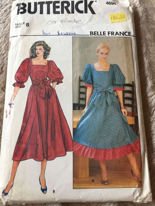 PATTERN BUTTERICK 4694 (COMPLETE) - DRESS & BELT (SIZE 8)