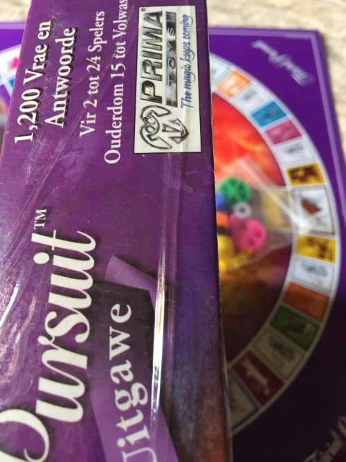 TRIVIAL PURSUIT - AFRIKAANS: PRIMA TOYS (COMPLETE WITH RULES, HARDLY USED)