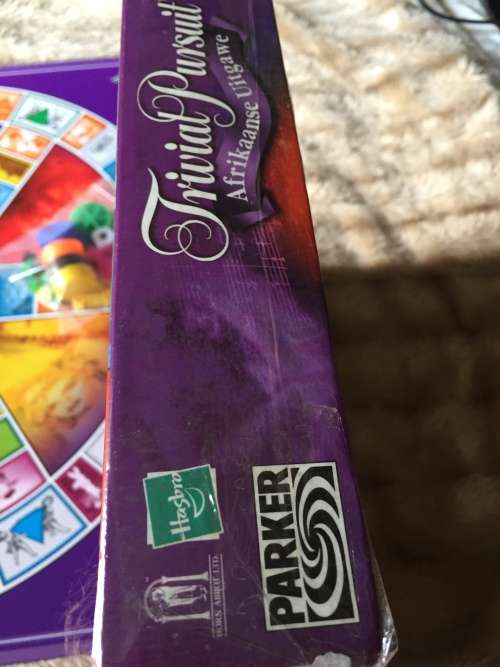 TRIVIAL PURSUIT - AFRIKAANS: PRIMA TOYS (COMPLETE WITH RULES, HARDLY USED)