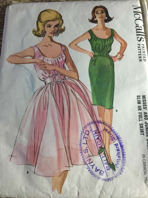 PATTERN MCCALL`S 6607*1962 (VERY VINTAGE, LITTLE CUT) - DRESS W SLIM OR FULL SKIRT (SIZE 14)