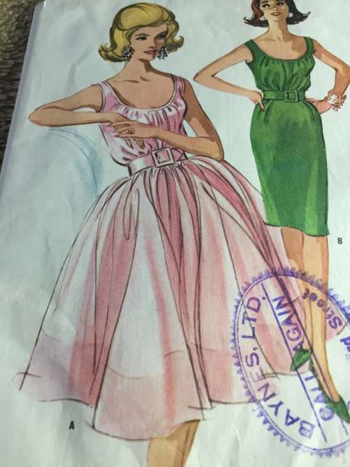 PATTERN MCCALL`S 6607*1962 (VERY VINTAGE, LITTLE CUT) - DRESS W SLIM OR FULL SKIRT (SIZE 14)