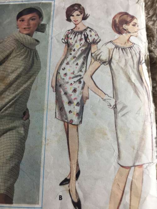 PATTERN BUTTERICK 3815 (VERY VINTAGE, TIDY PATTERNS) - DRESS & SCARF & HAT (SIZE 14)