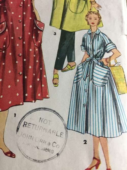 PATTERN SIMPLICITY 4471 (VERY VINTAGE, TIDY PATTERNS) - ROBE (SIZE 14)